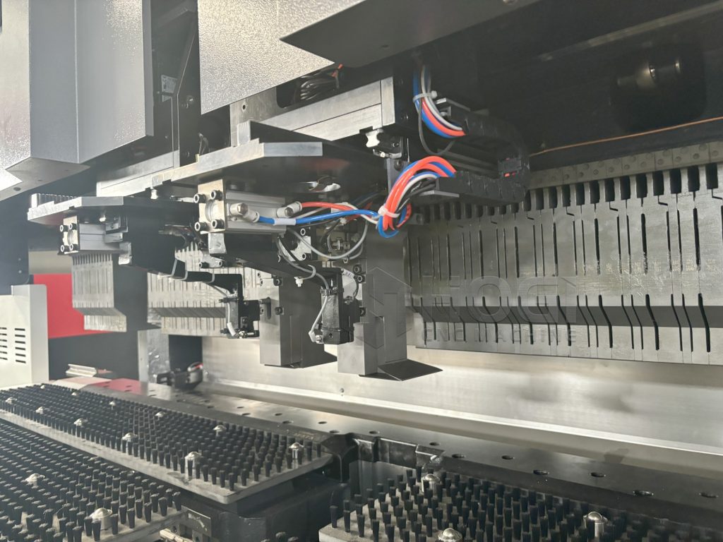 tool change panel bender