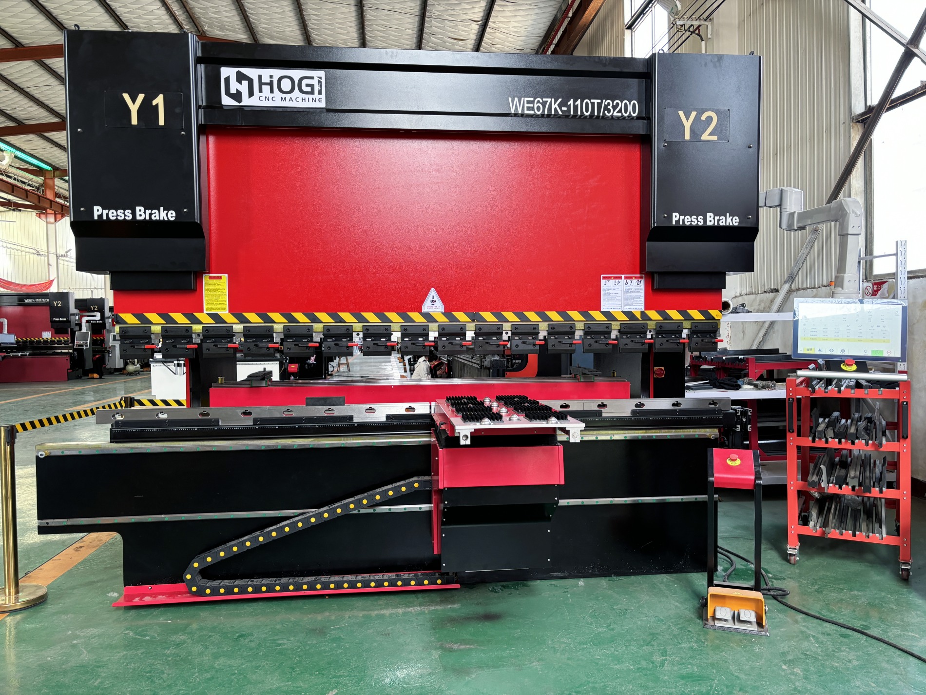 dual servo pump-controlled cnc press brake hybrid cnc press brake