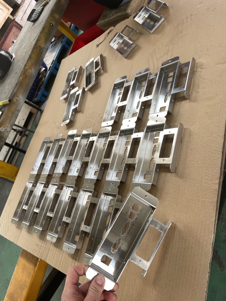 small metal parts bending