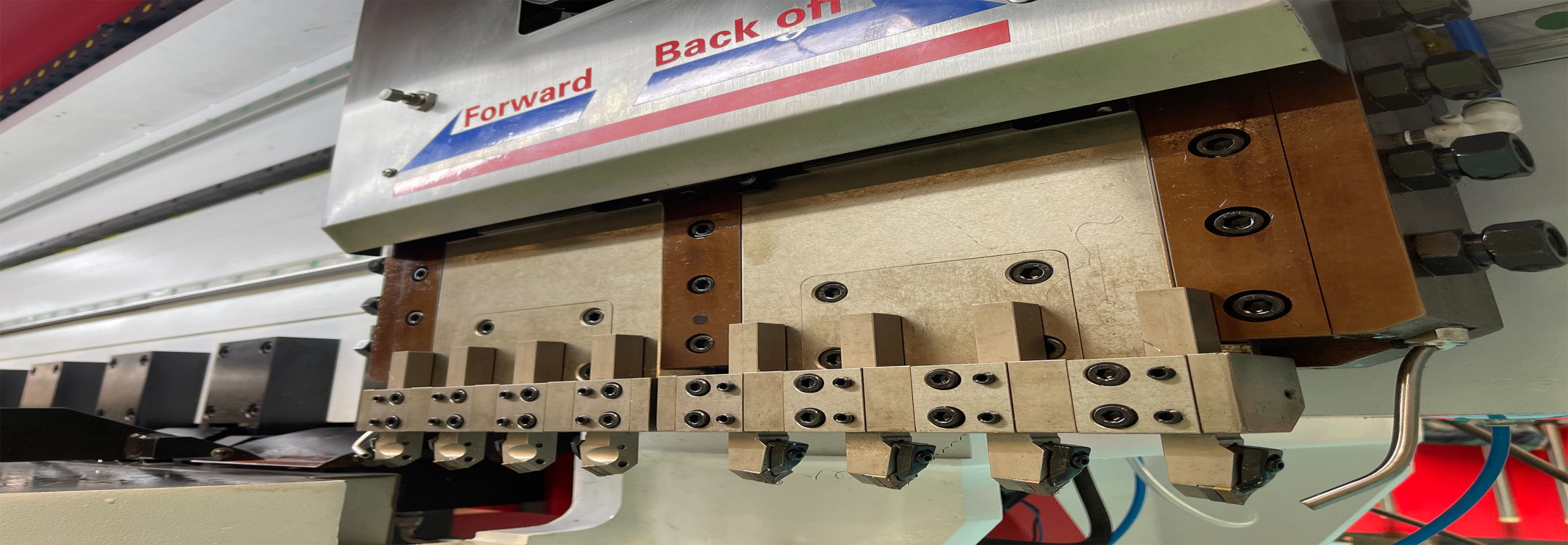 vertical v grooving machine