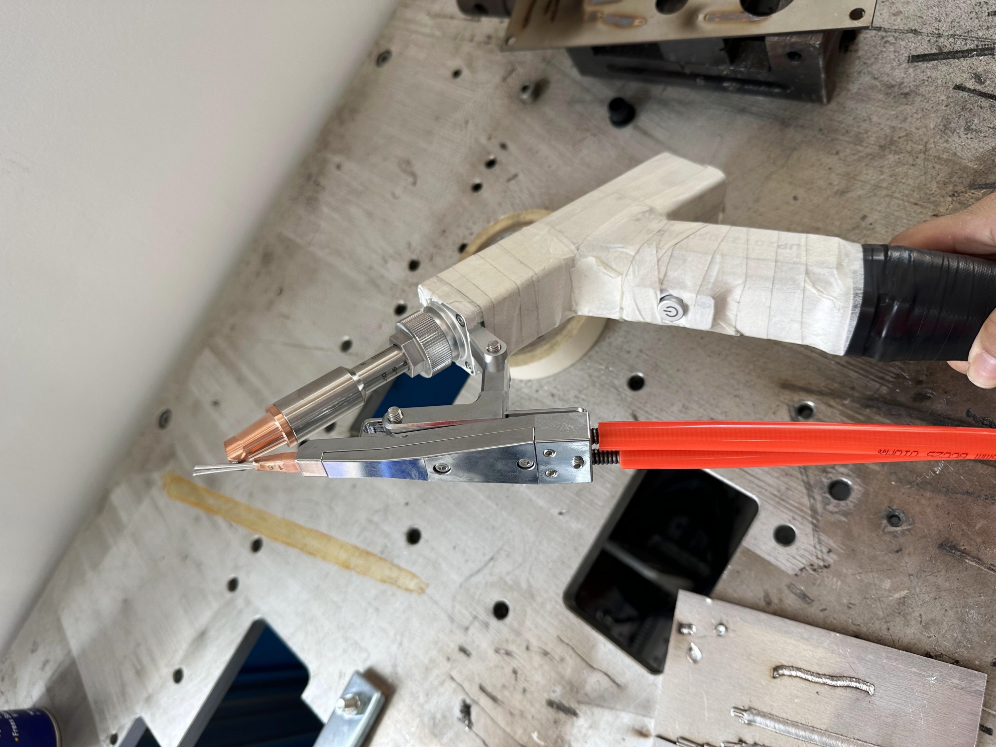 wire feeding laser Double wire feeding