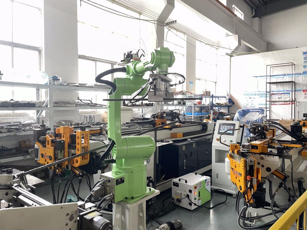 CNC TUBE BENDING MACHINE